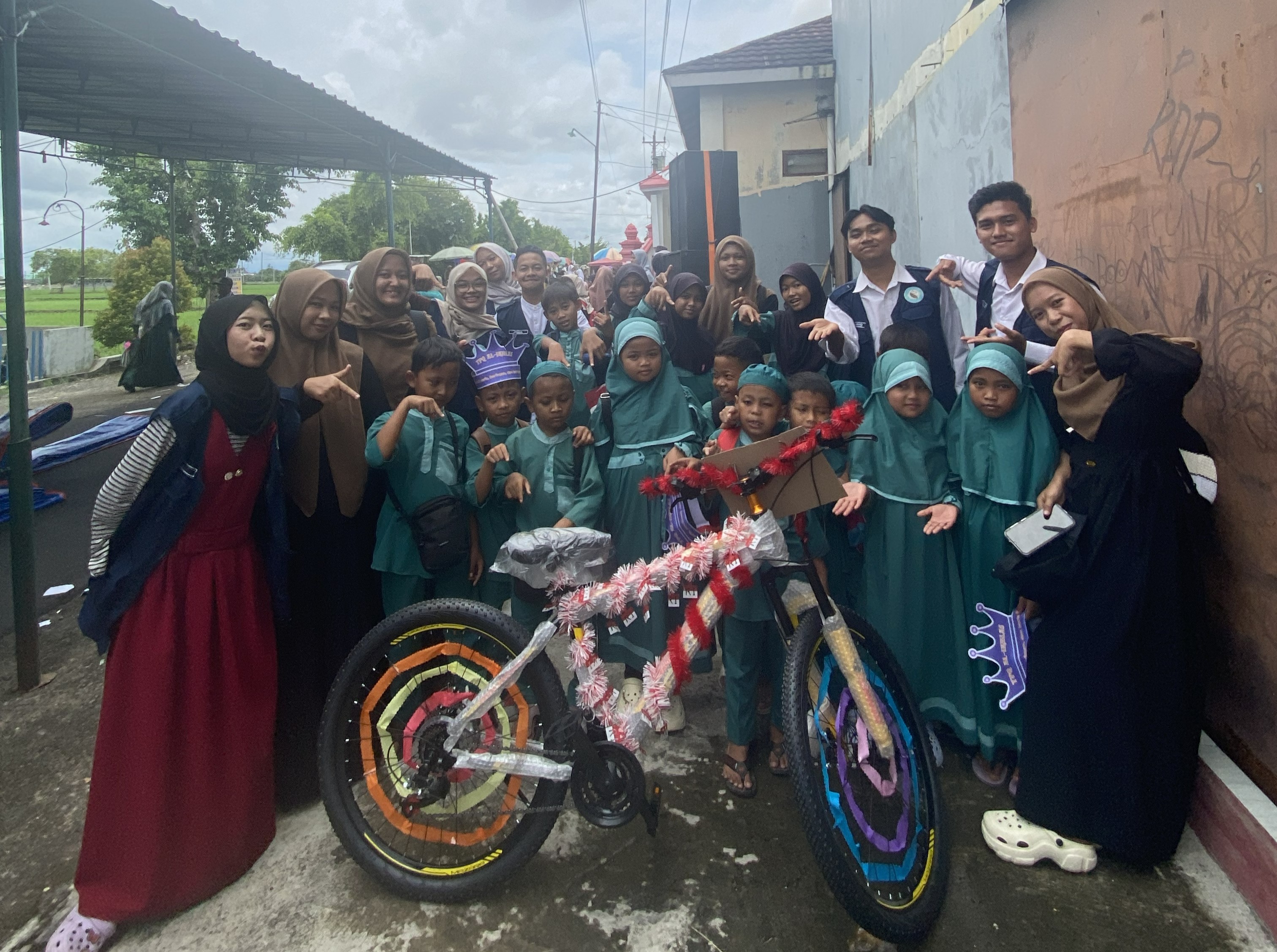 Peringatan Hari Santri 2025 di Masjid Baiturrahim Desa Bugel